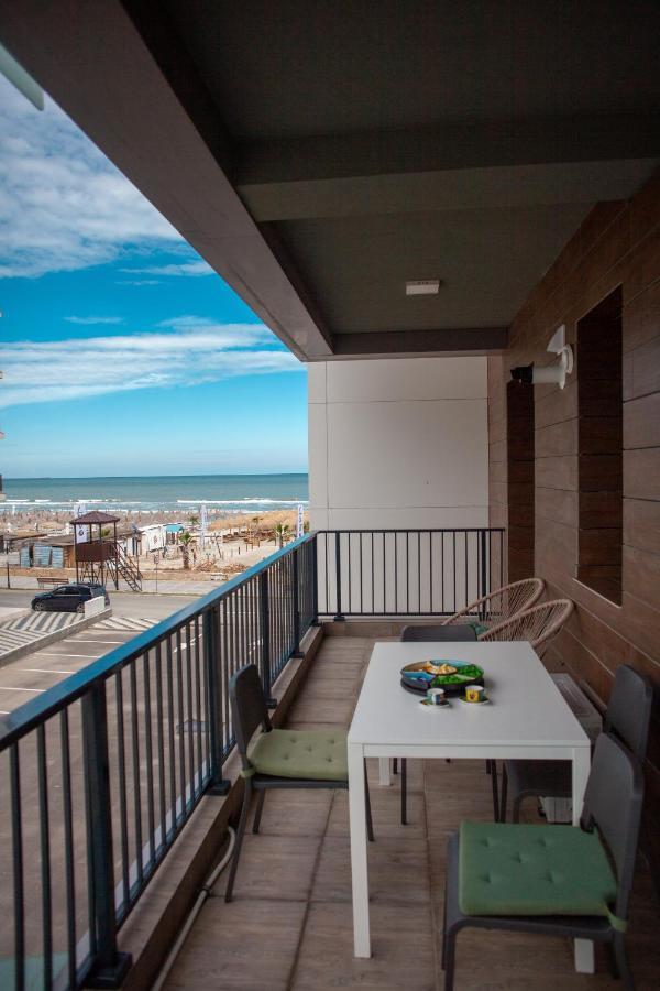 Green Apartament Near The Beach Năvodari Extérieur photo