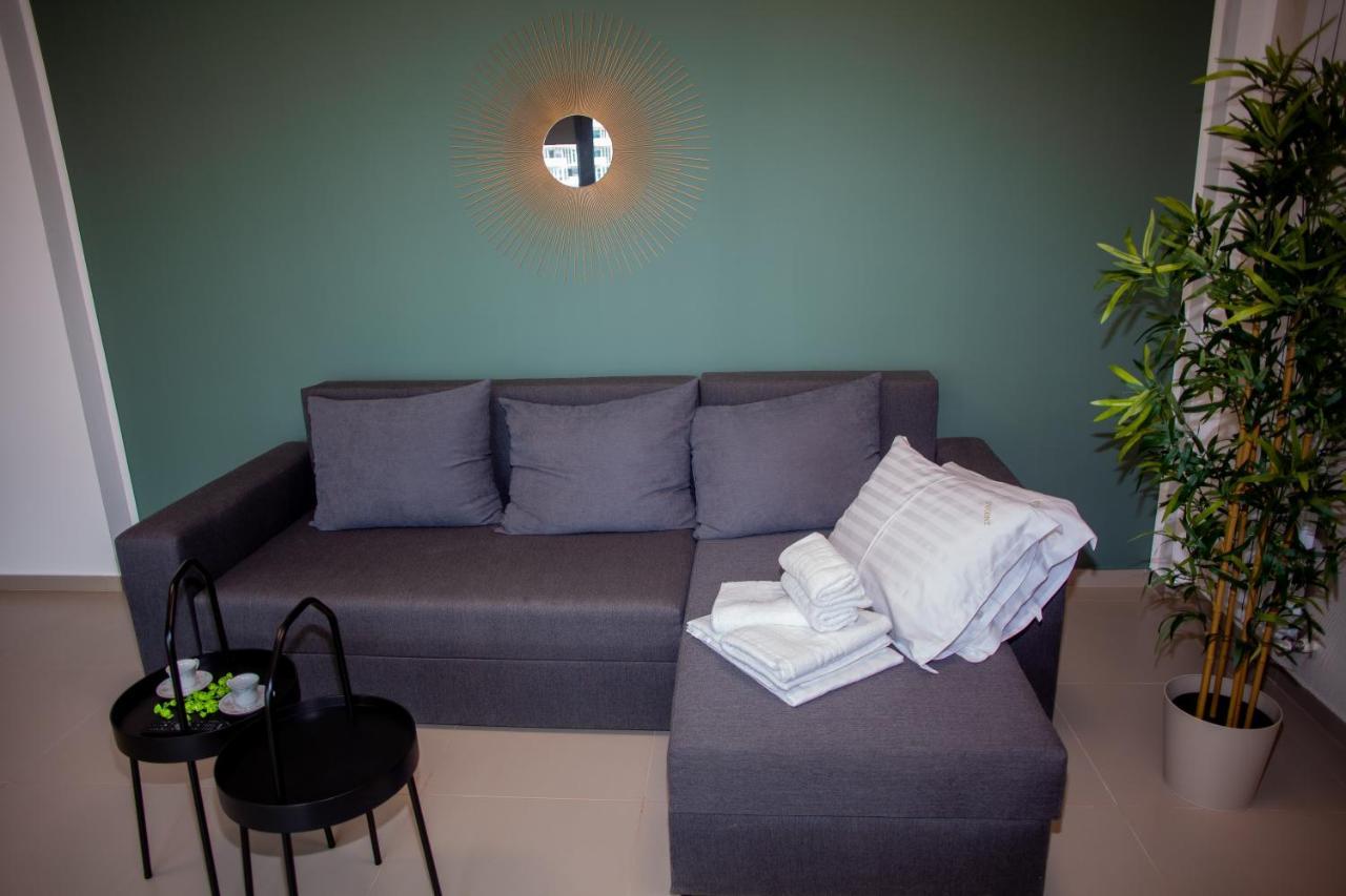 Green Apartament Near The Beach Năvodari Extérieur photo